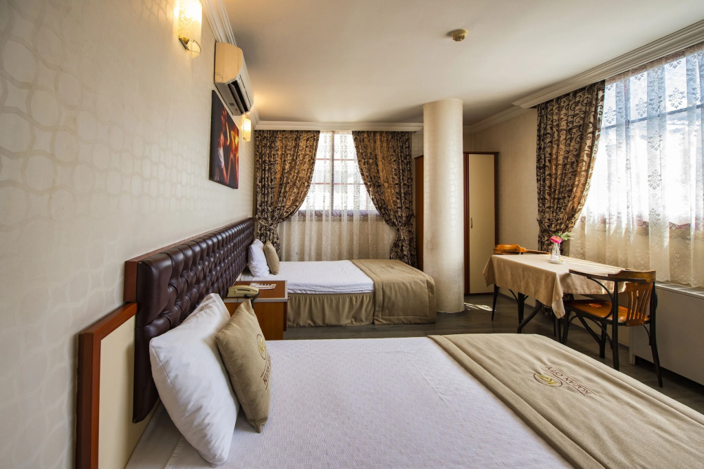 Измир: Kozan City Hotel
