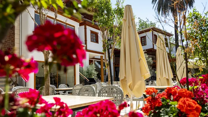 Анталья: Отель WOO Town Suites
