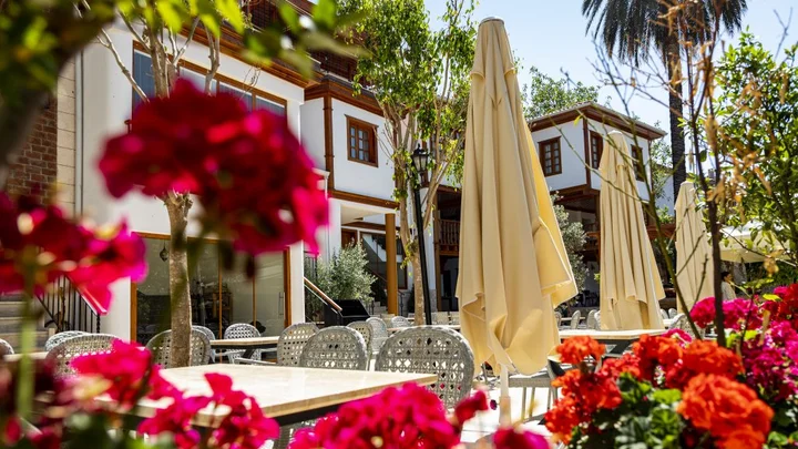 Анталья: Отель WOO Town Suites