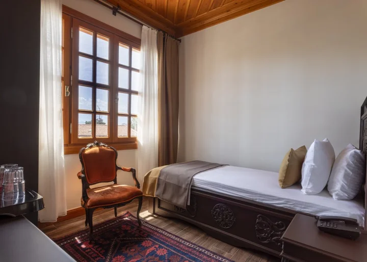 Анталья: Отель WOO Town Suites