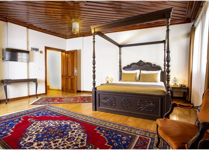 Анталья: Отель WOO Town Suites