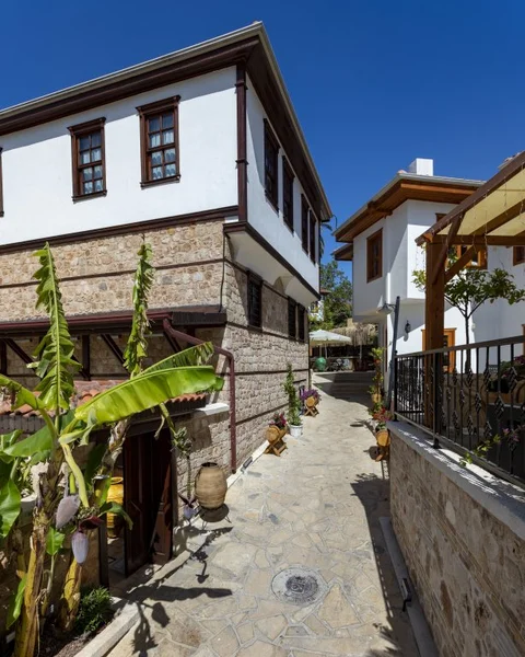 Анталья: Отель WOO Town Suites