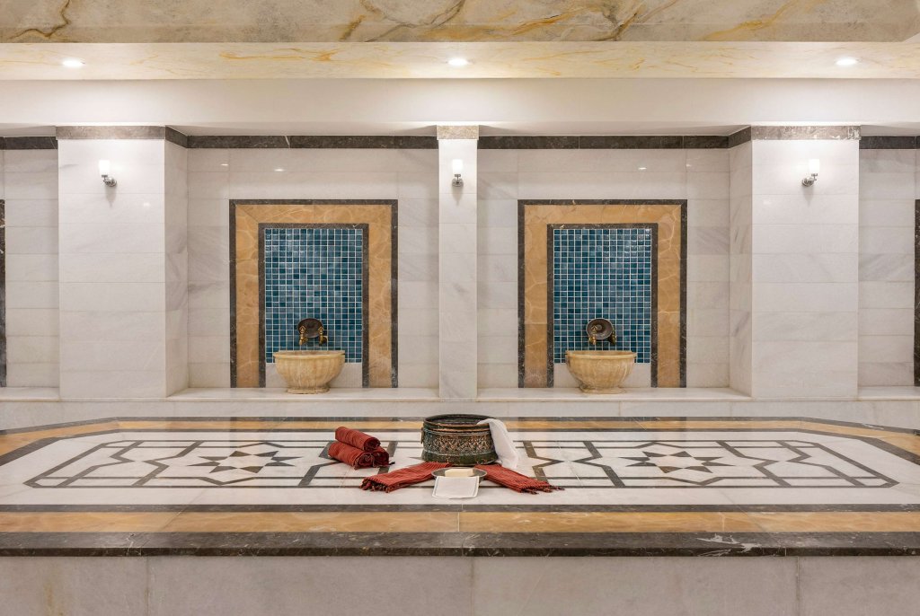 Аксу: Ramada Resort by Wyndham Lara