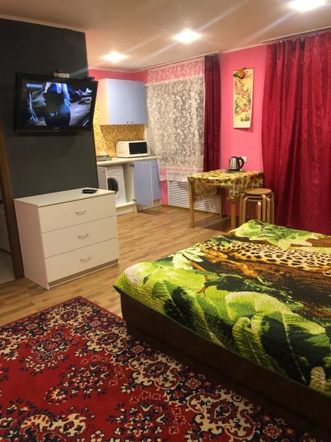 Мончегорск: Apartments on Ulitsa Lenina