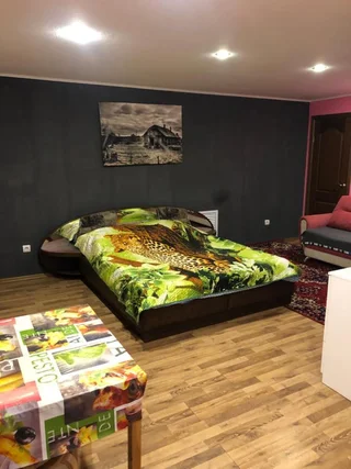 Мончегорск: Apartments on Ulitsa Lenina