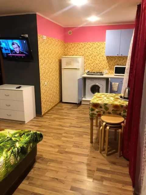 Мончегорск: Apartments on Ulitsa Lenina