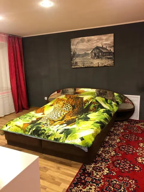 Мончегорск: Apartments on Ulitsa Lenina