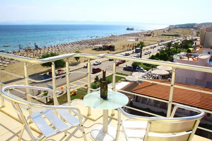 Айвалык: Işık Otel