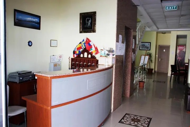 Айвалык: Işık Otel