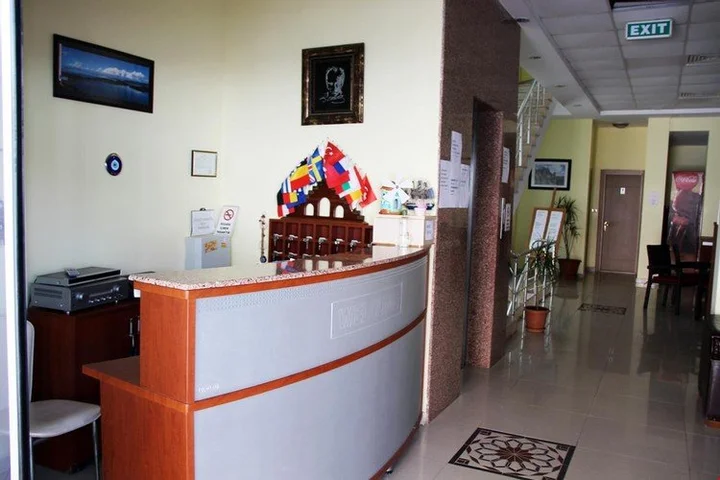 Айвалык: Işık Otel