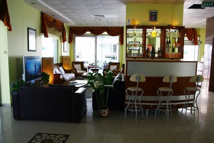 Айвалык: Işık Otel