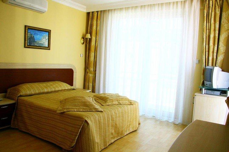 Айвалык: Işık Otel