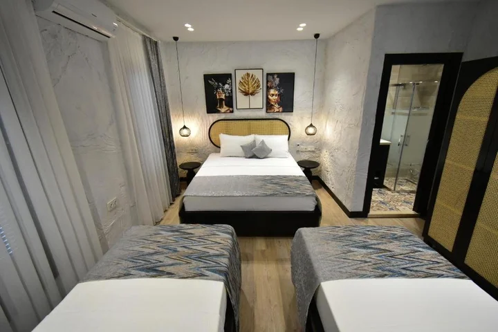Айвалык: Otel Gülayvalık