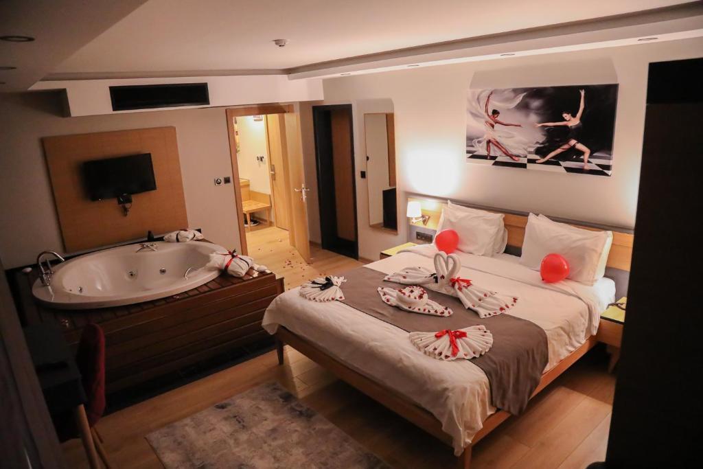 Арсин: Şehrar Suit Hotel