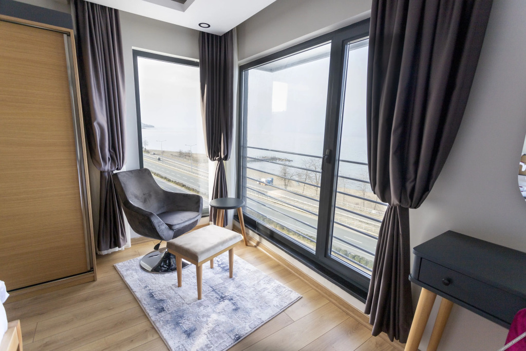 Арсин: Şehrar Suit Hotel