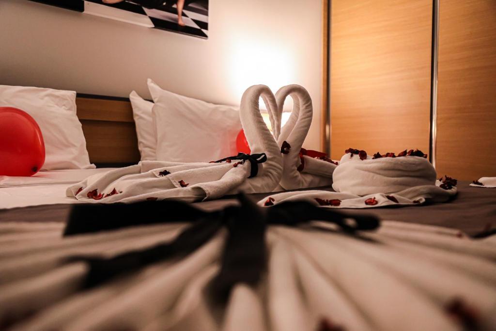 Арсин: Şehrar Suit Hotel