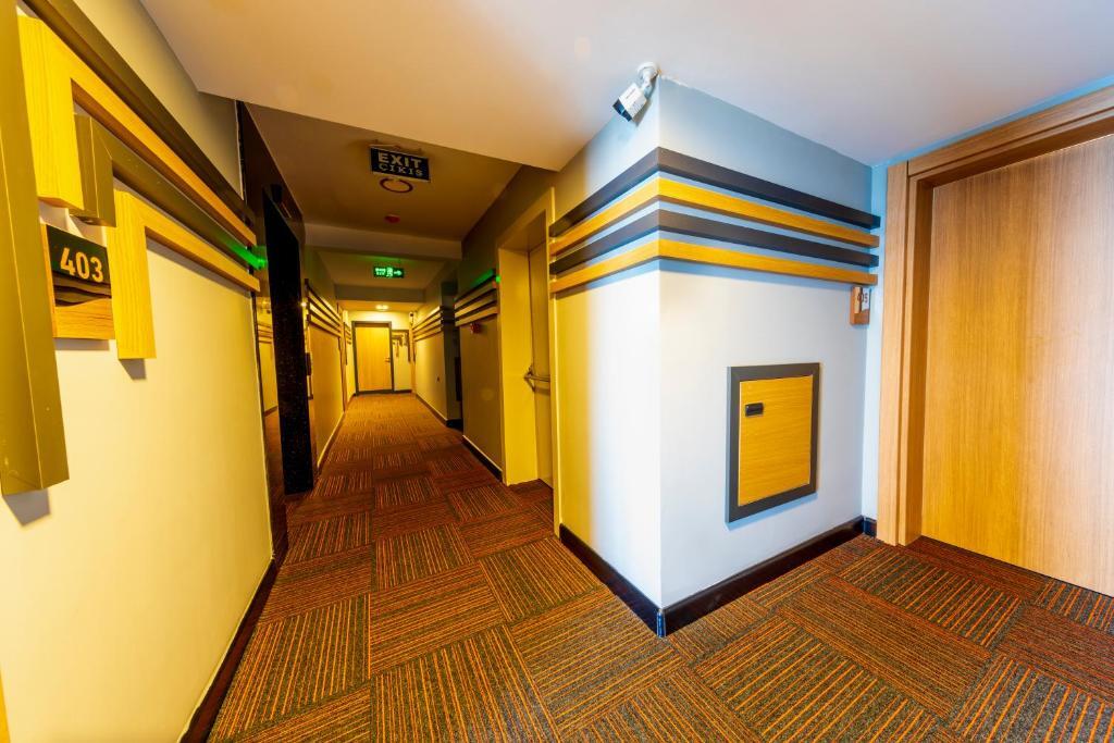 Арсин: Şehrar Suit Hotel