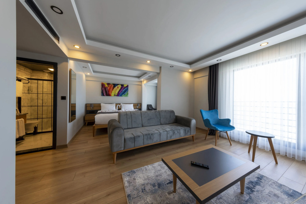 Арсин: Şehrar Suit Hotel