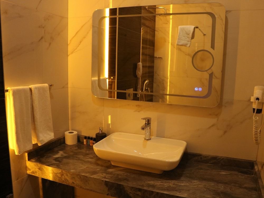 Анталья: Isnova Hotel