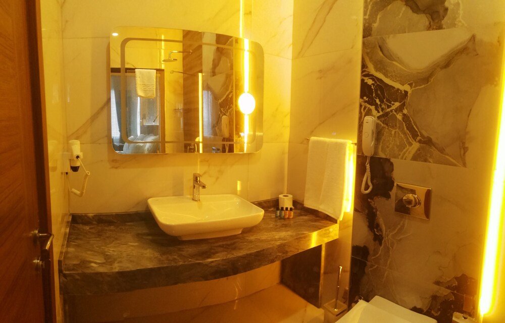 Анталья: Isnova Hotel