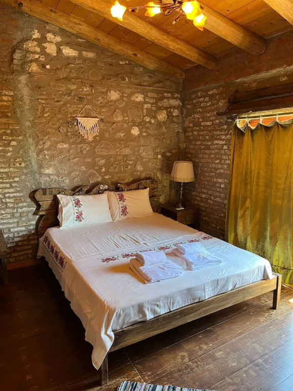Айвалык: Serenita Taş Konak Otel