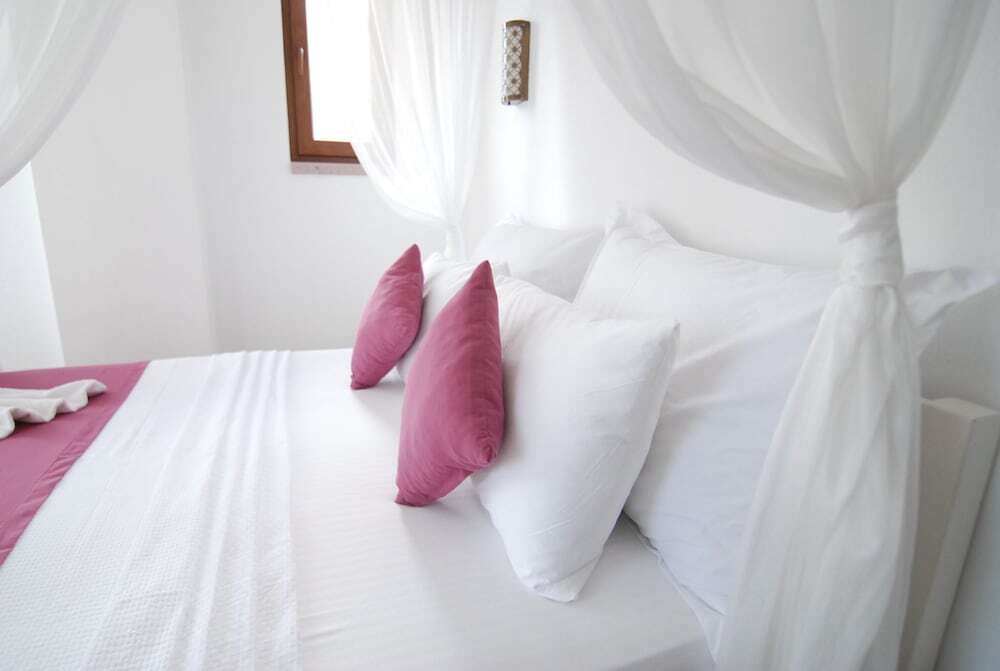 Айвалык: Bade Otel