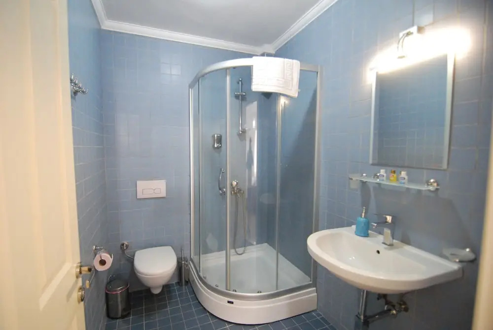 Айвалык: Bade Otel