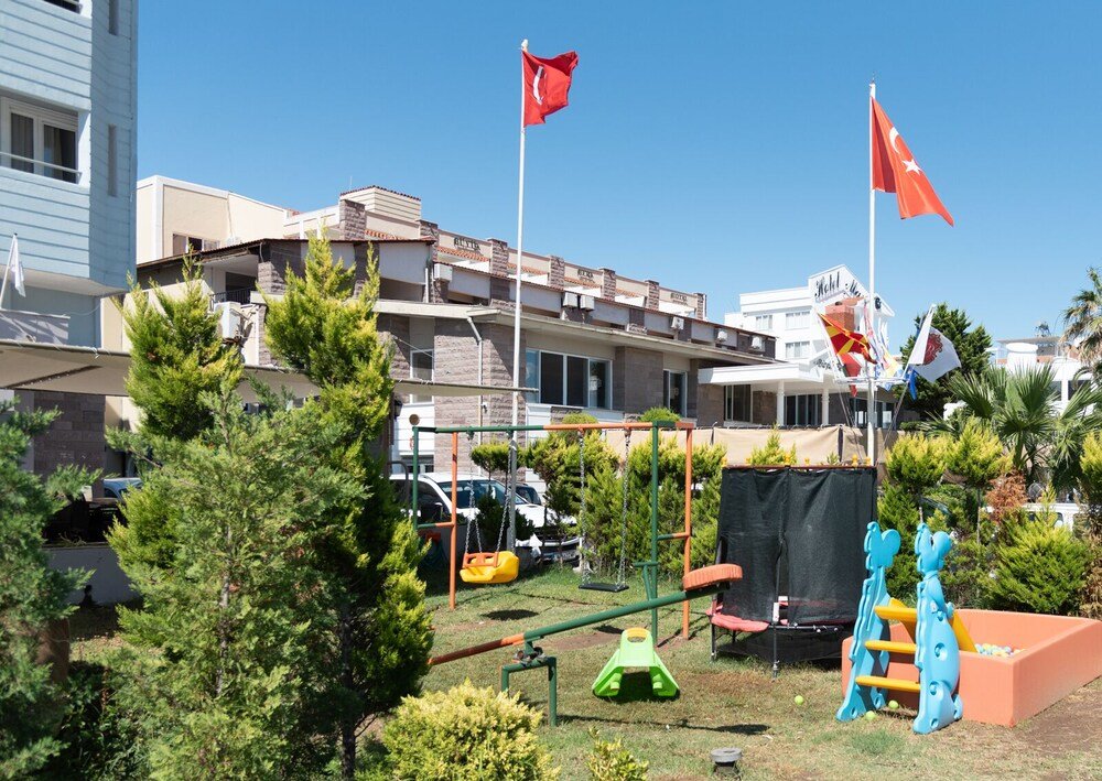 Айвалык: Fi̇la Otel Ayvalik