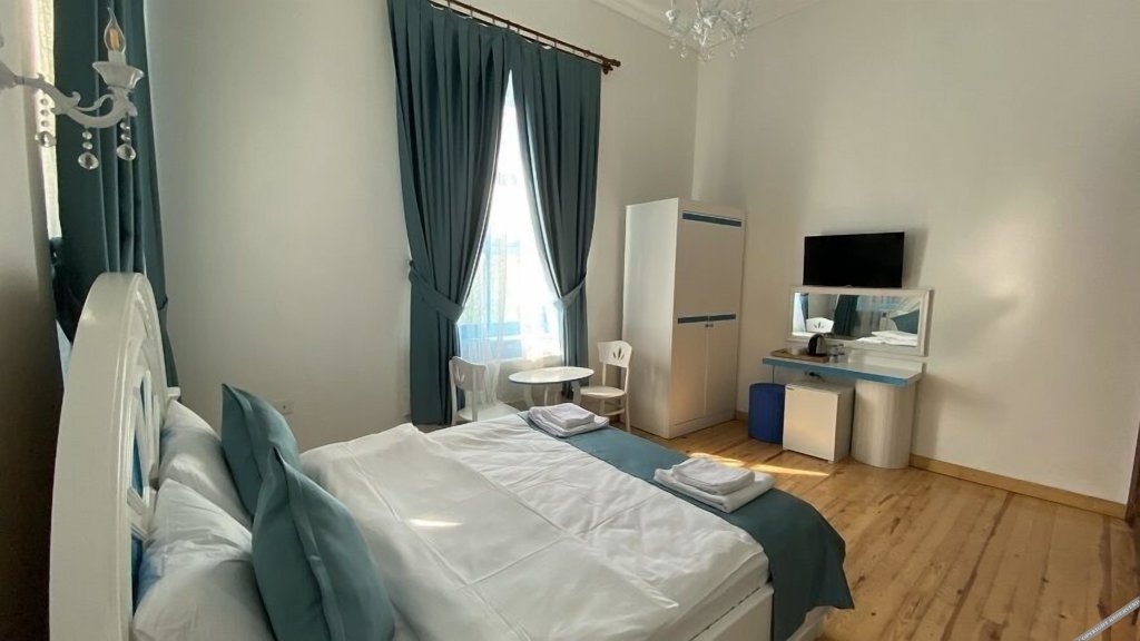 Бююкада: Büyükada Mavi̇ Palas Hotel