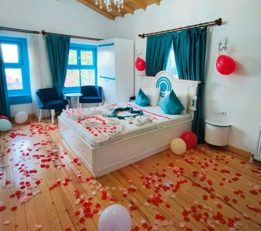 Бююкада: Büyükada Mavi̇ Palas Hotel