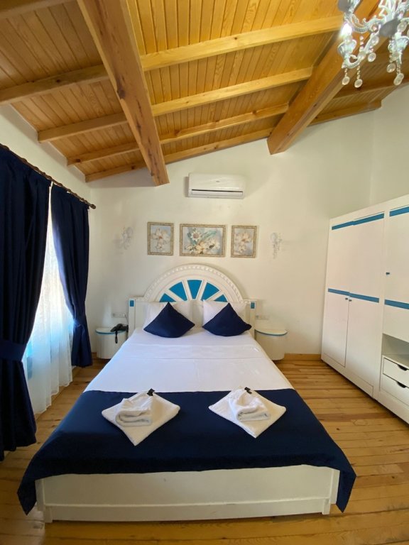 Бююкада: Büyükada Mavi̇ Palas Hotel