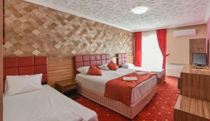 Бурхание: Yaşam Beach Otel