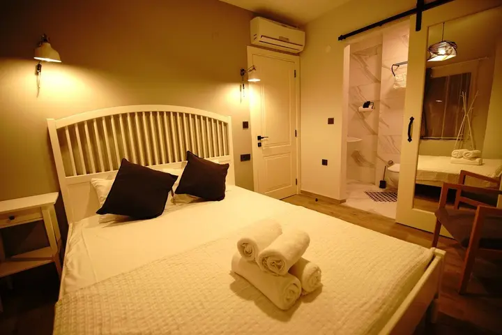 Бозджаада: Achilles Otel