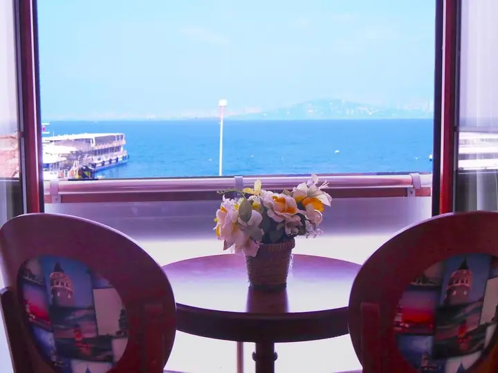 carousel image 0