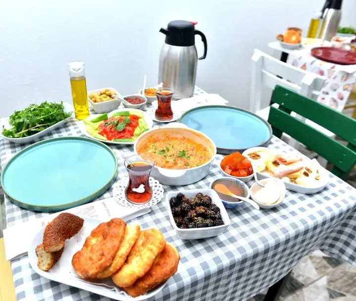 Бозджаада: Valitsa Otel