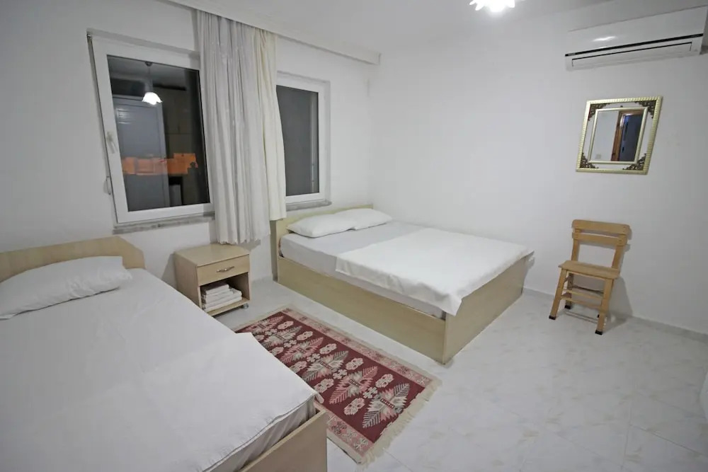 Бозджаада: Bozcaada Akdeniz Pansiyon