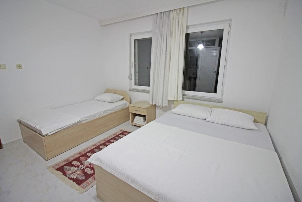 Бозджаада: Bozcaada Akdeniz Pansiyon