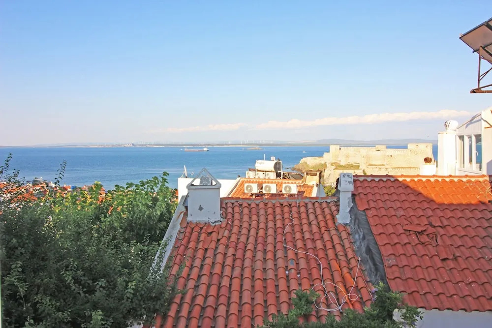 Бозджаада: Bozcaada Akdeniz Pansiyon
