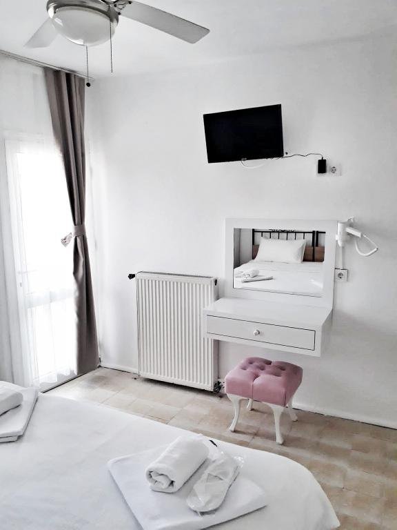Чешме: Otel  A
