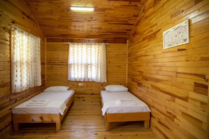 Чиралы: Wooden House Çıralı