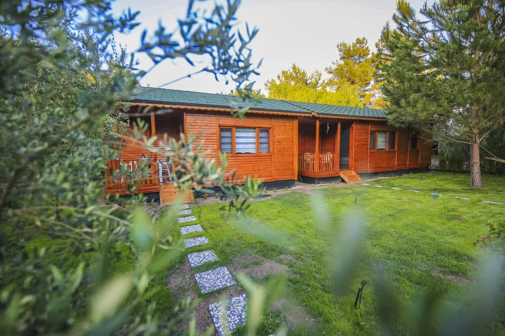 Чиралы: Seker Bungalov