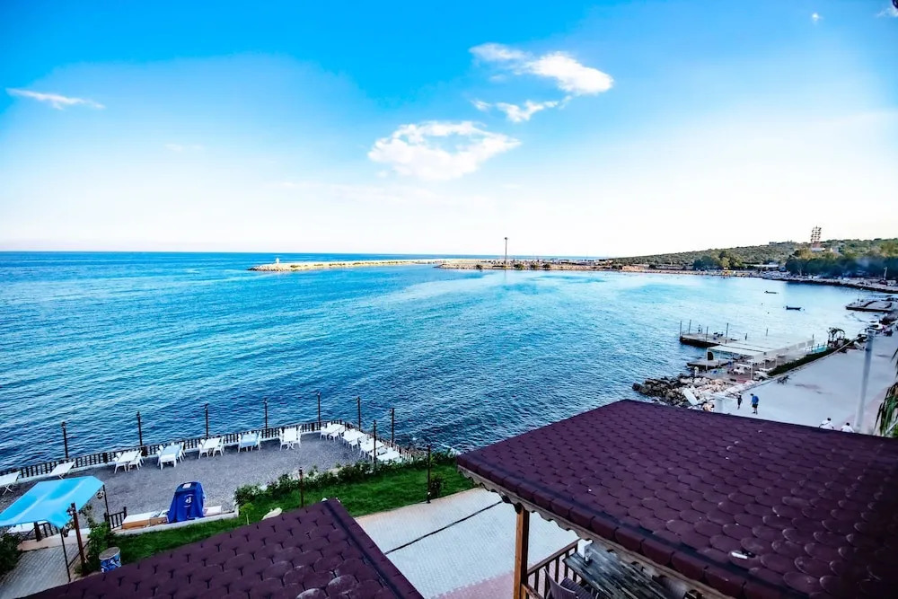 Силифке: Mose Restoran Motel Beach