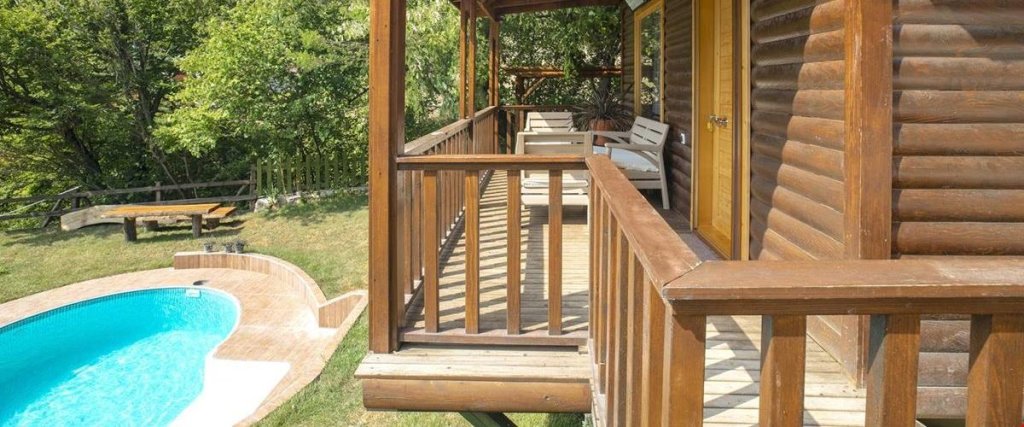 Увезпинар: Lagun Pool Village