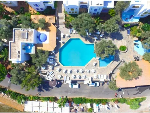 Торба: Omar Hotel - Suites
