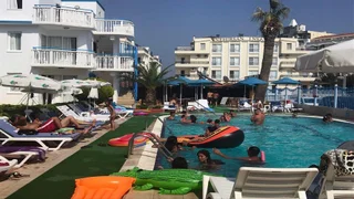 Капикири: Sunset Village Apart