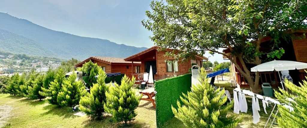 Кумлуджа: Hurmalik Apart Evleri