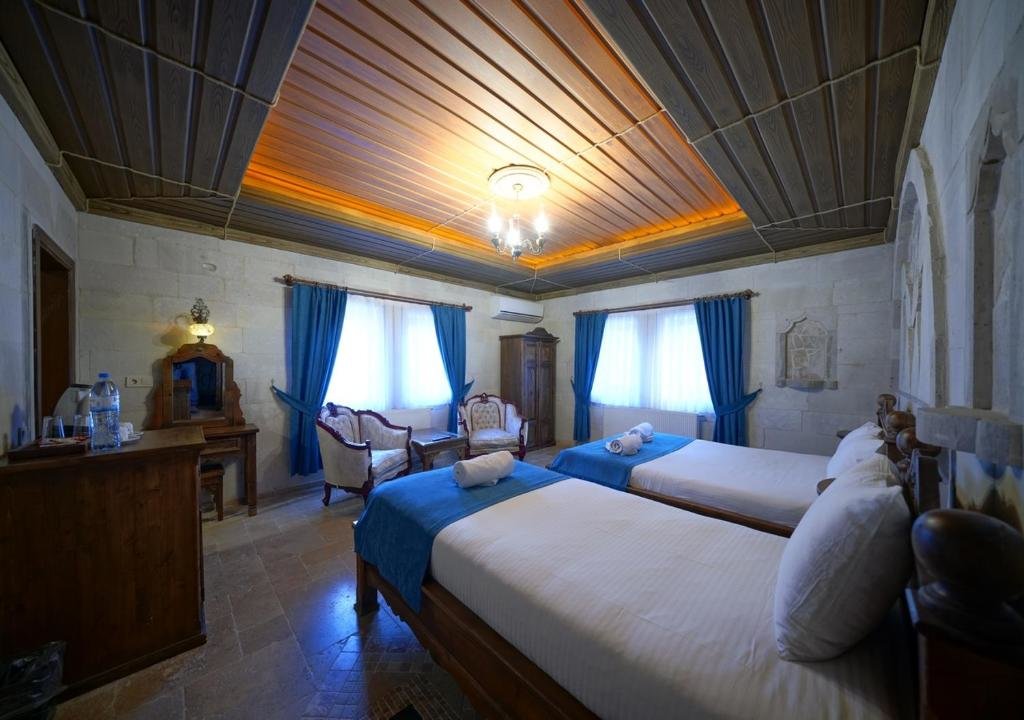Гёреме: ShoeString Stone House