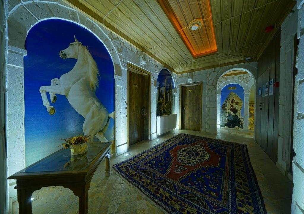 Гёреме: ShoeString Stone House