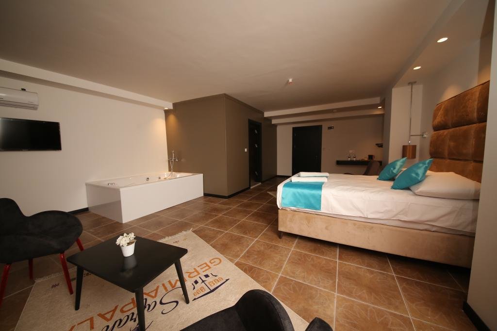 Карабюк: Germia Uni Hotel