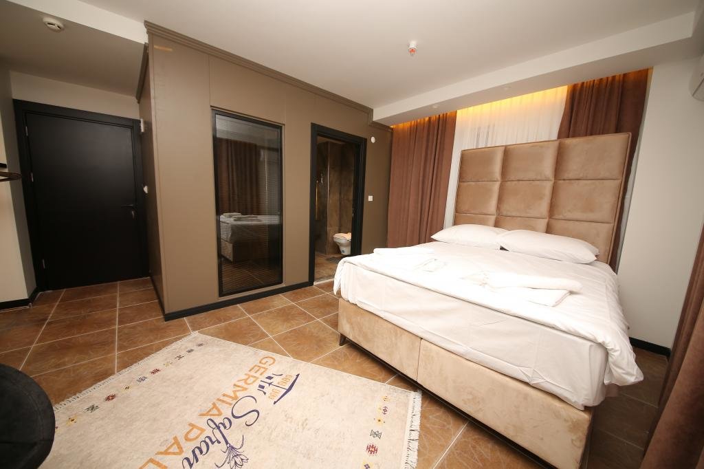 Карабюк: Germia Uni Hotel